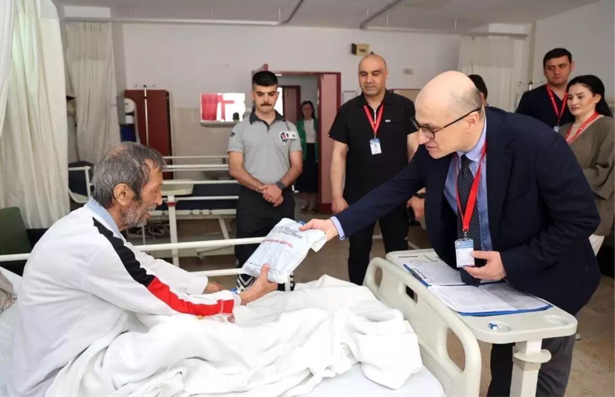beun-hastanesinde-bayramlasma-programi-gerceklestirildi-uhILFSh9.jpg