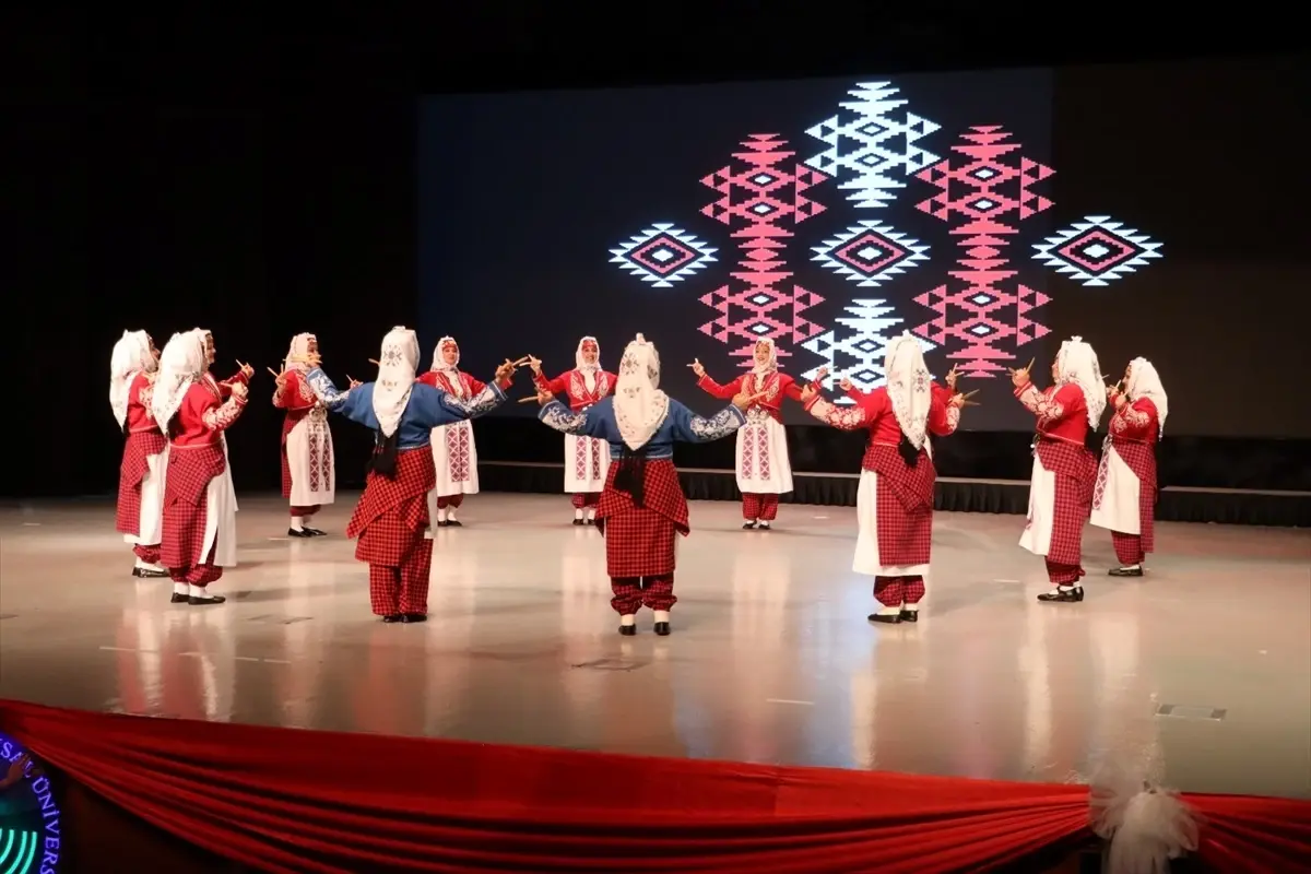 boluda-sanatin-isiginda-ogretmenler-aktifligi-gerceklestirildi-XqYFUR7n.jpg