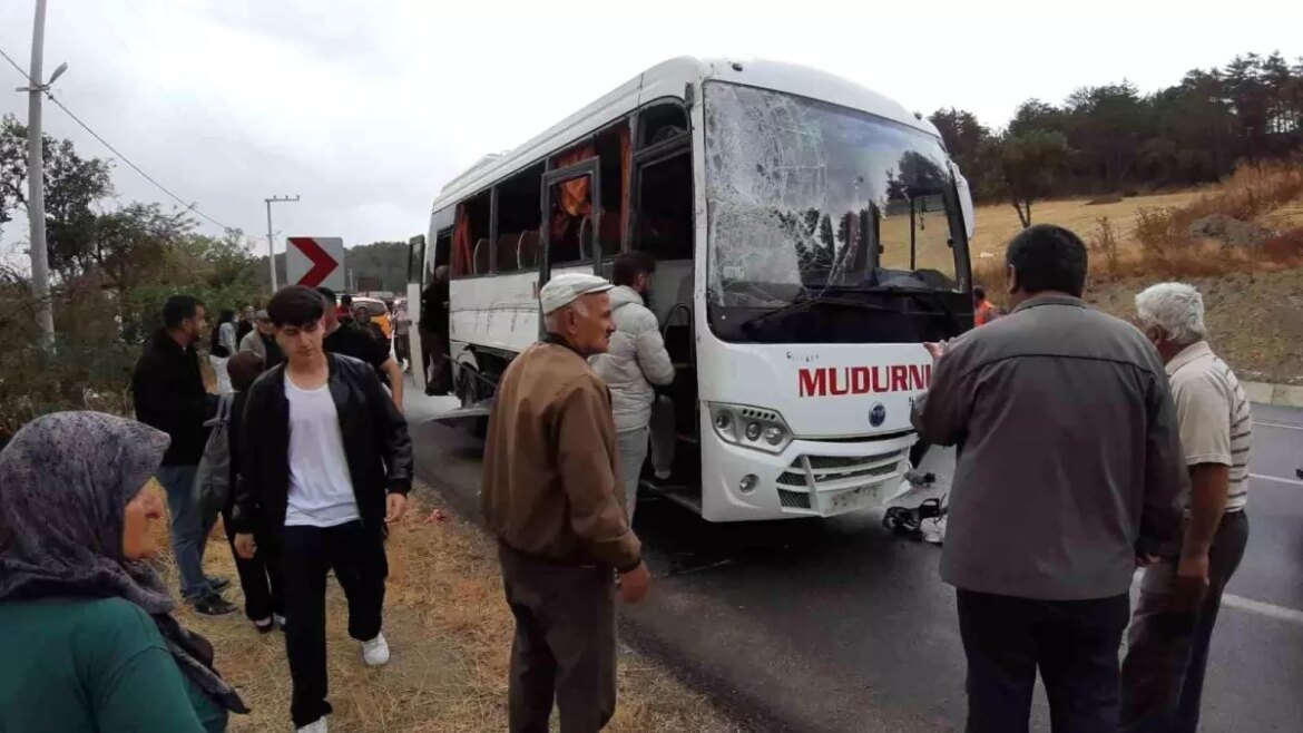 boluda-trafik-kazasi-10-yarali-E3LI4ugP.jpg