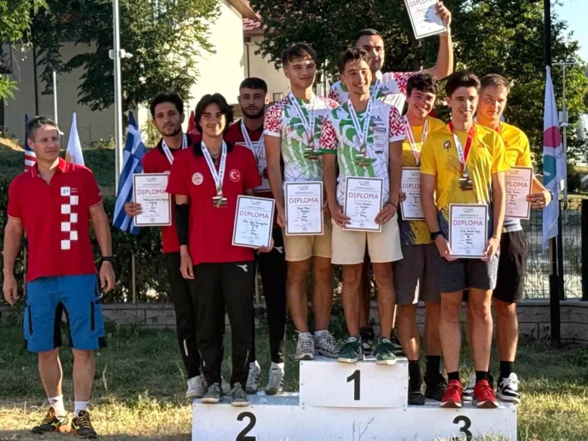 duzceli-atletler-guneydogu-avrupa-oryantiring-sampiyonasinda-muvaffakiyet-elde-etti-rFtqBRqs.jpg